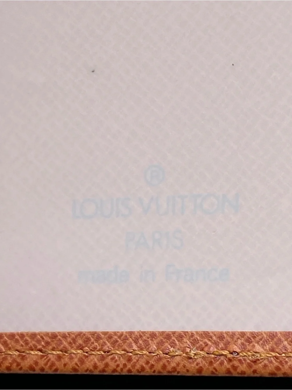 Louis Vuitton Brown Leather Key & Card Holder - Picture 3 of 10
